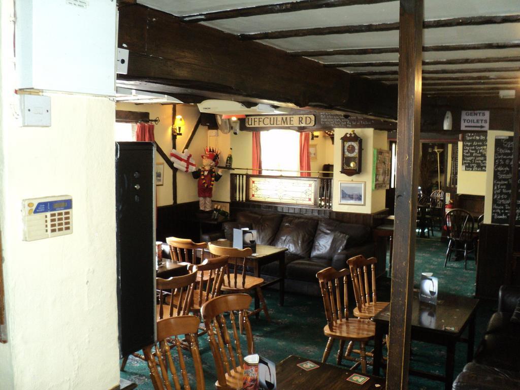 Ostler Inn Uffculme Екстер'єр фото